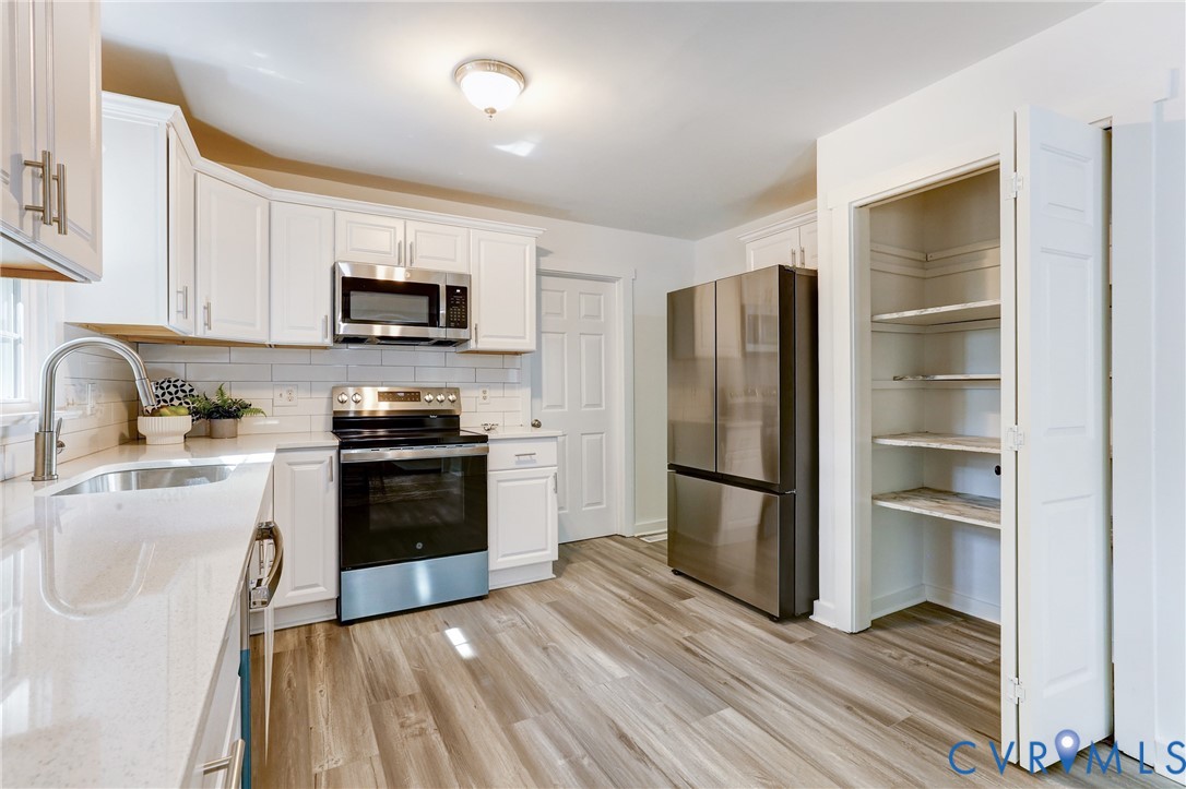 661 Greencastle Rd