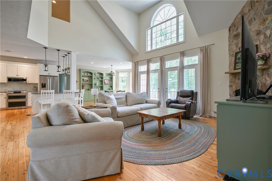 5297 Deer Beagle Ln