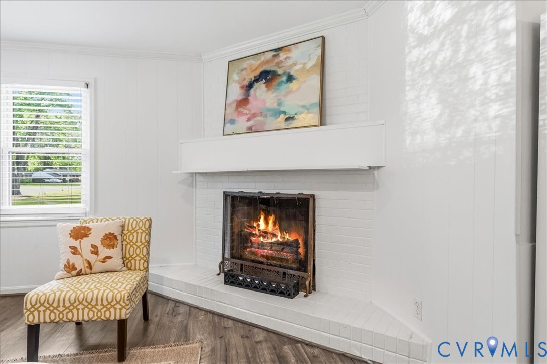 8211 Colebrook Rd