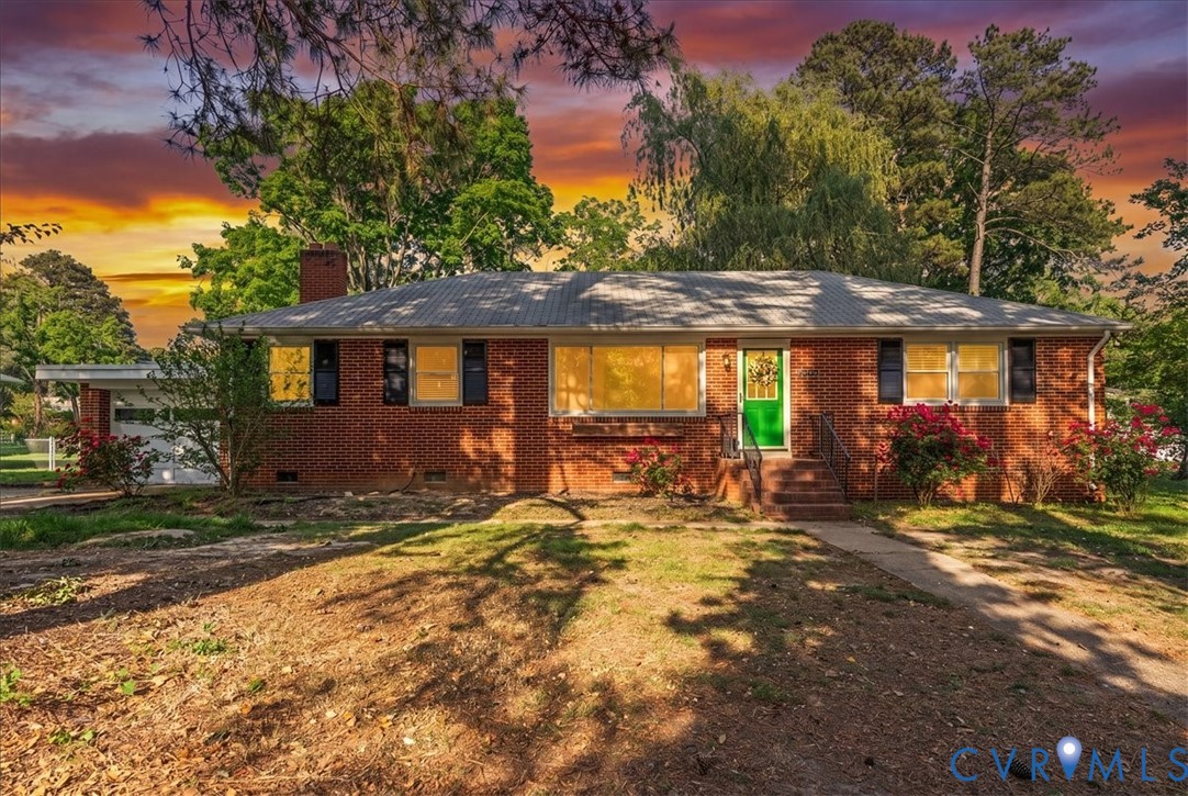 8211 Colebrook Rd