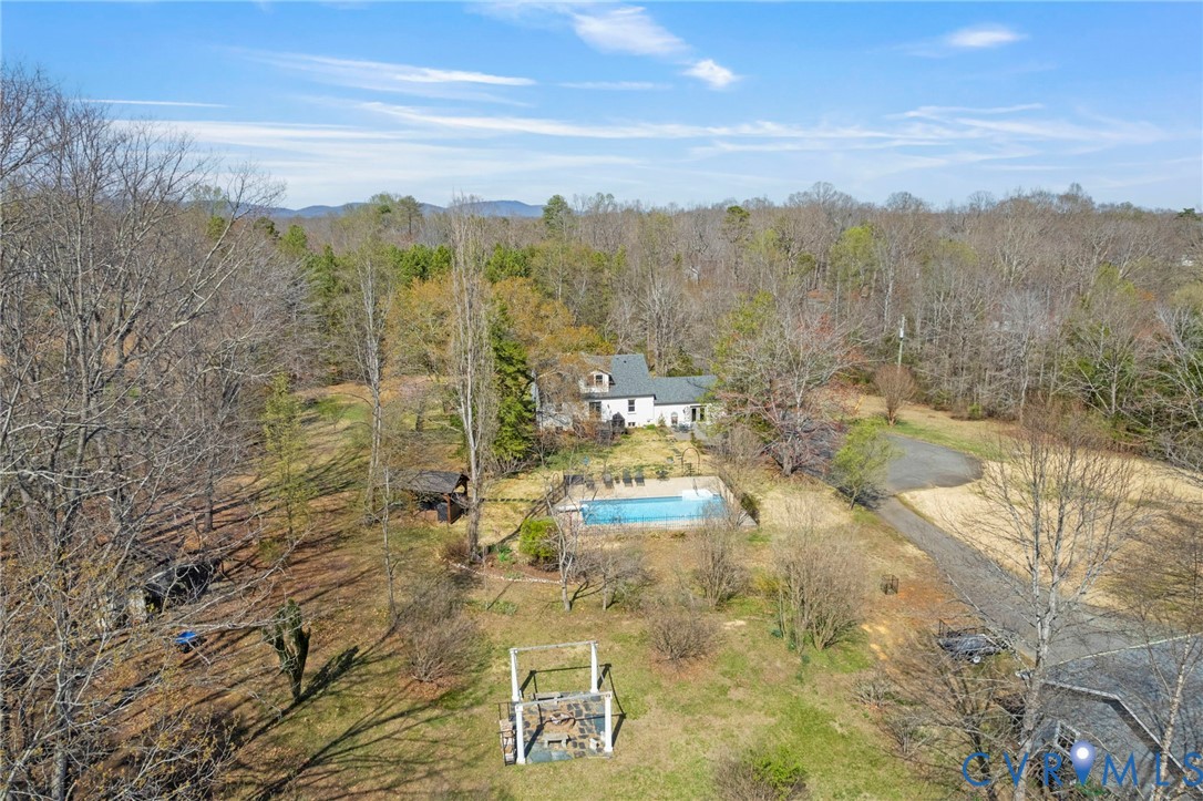 4039 Richmond Rd