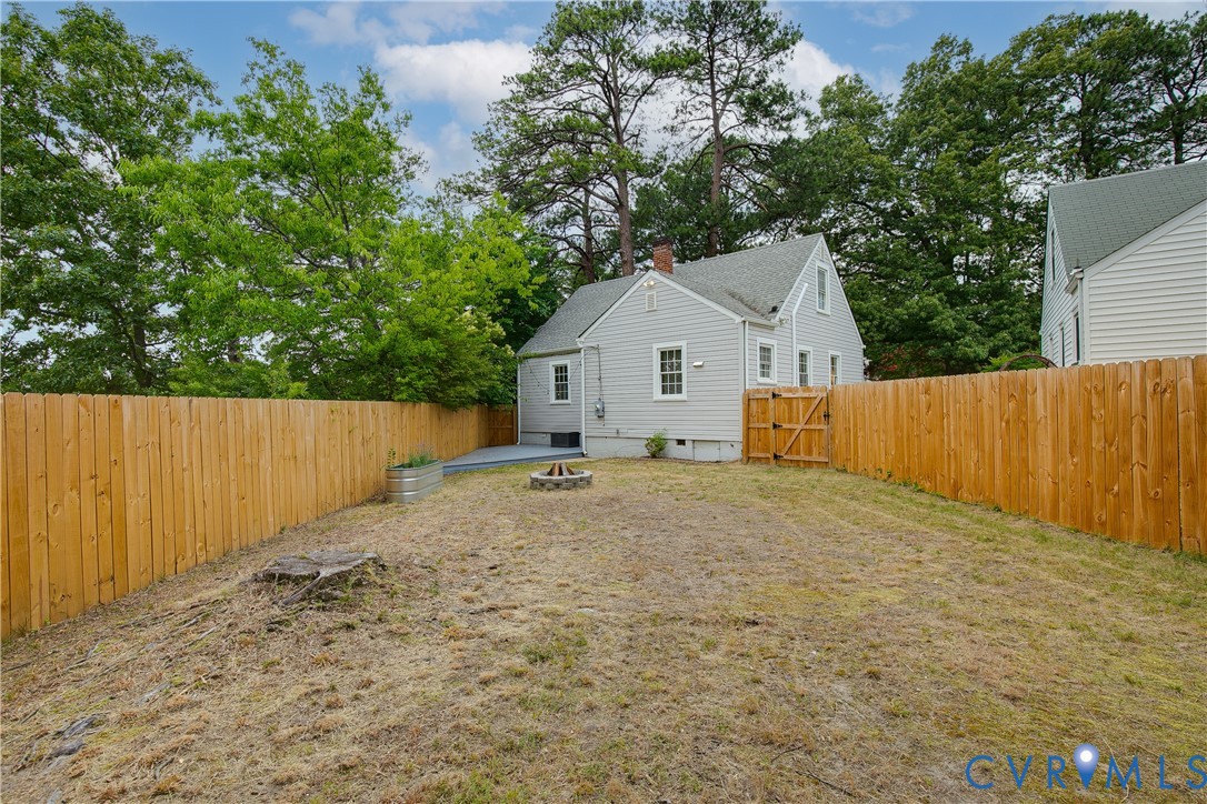 907 Granite Ave
