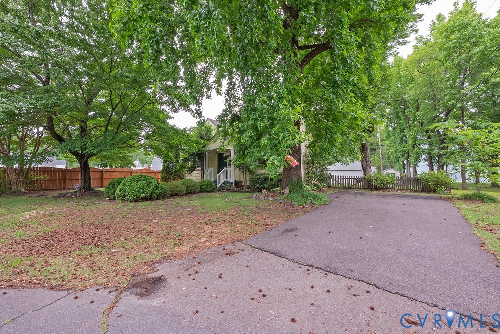 5400 Bondsor Ln