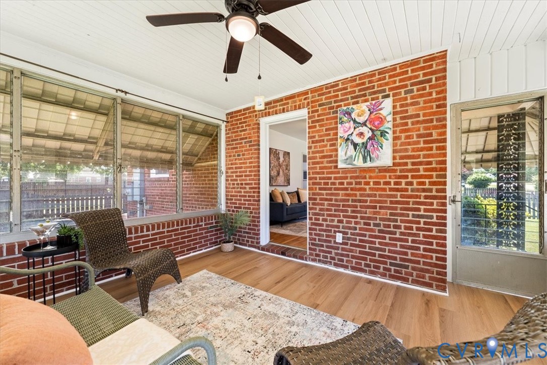 2331 Carlisle Ave