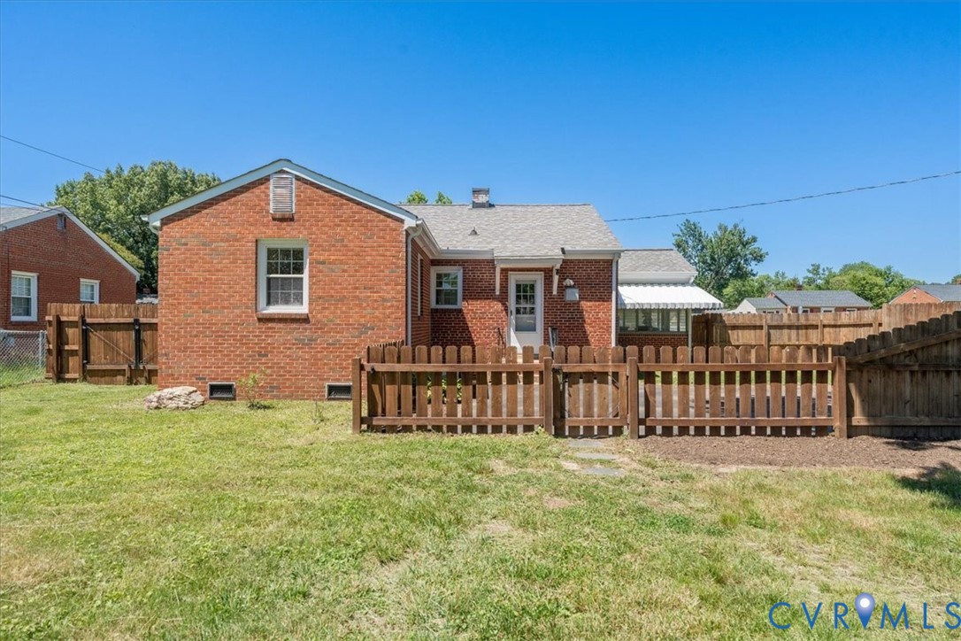 2331 Carlisle Ave