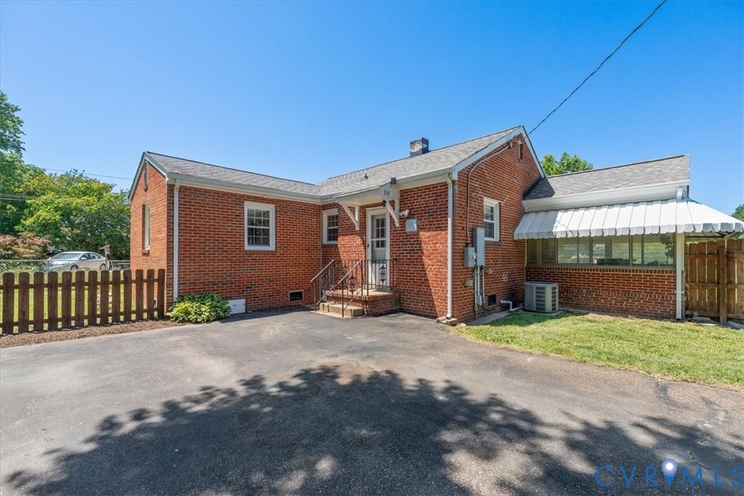 2331 Carlisle Ave