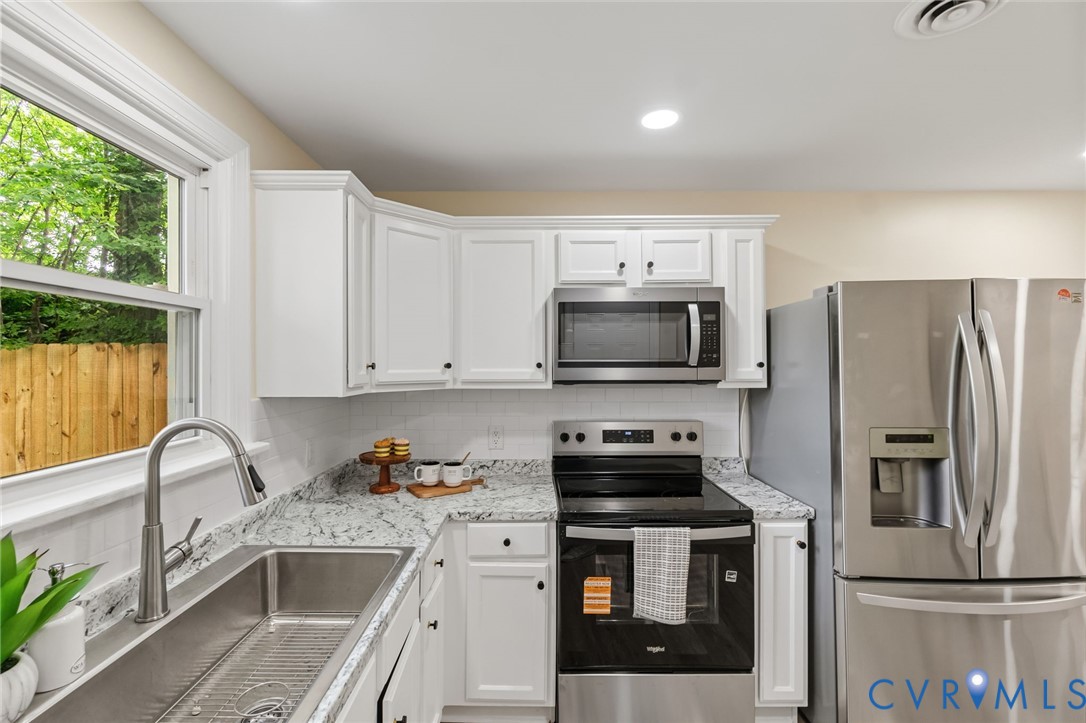 3122 Maplewood Ave