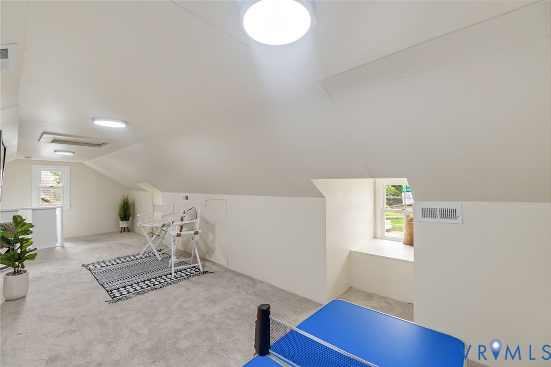 3122 Maplewood Ave