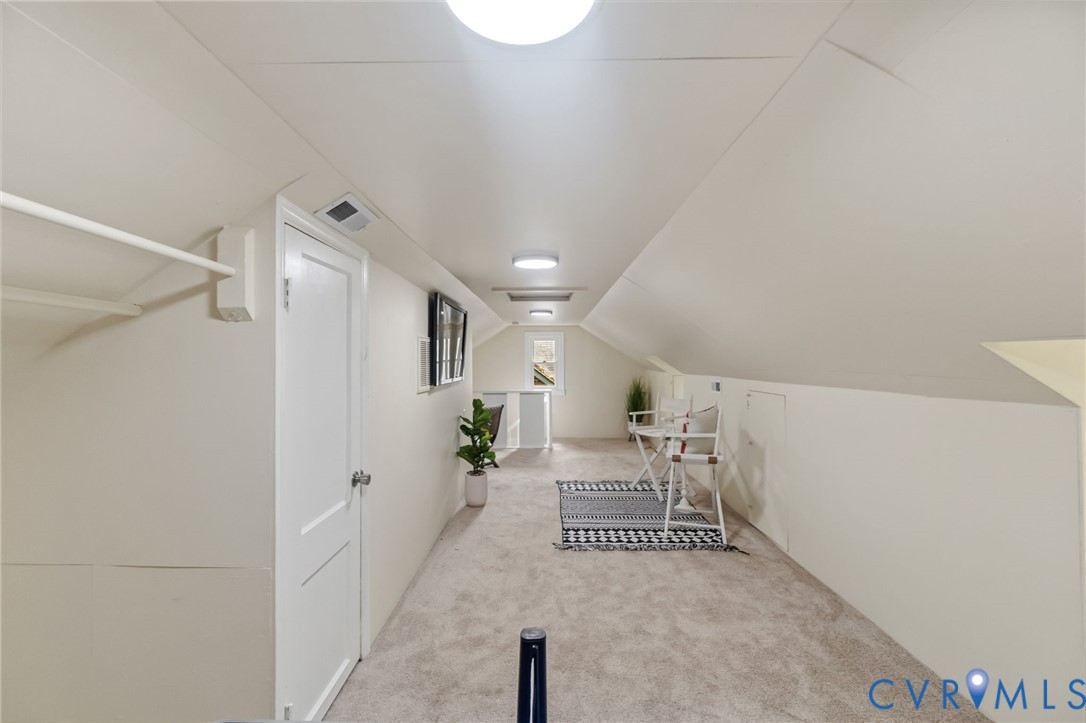 3122 Maplewood Ave