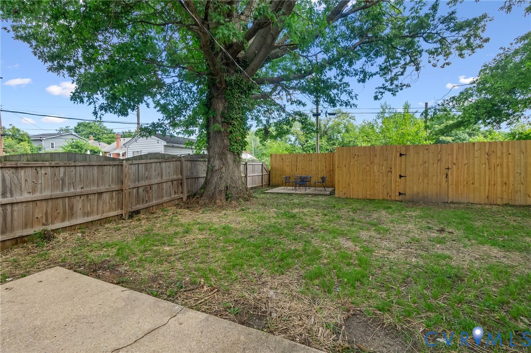 3122 Maplewood Ave