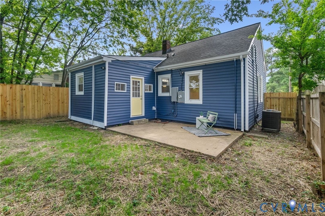 3122 Maplewood Ave