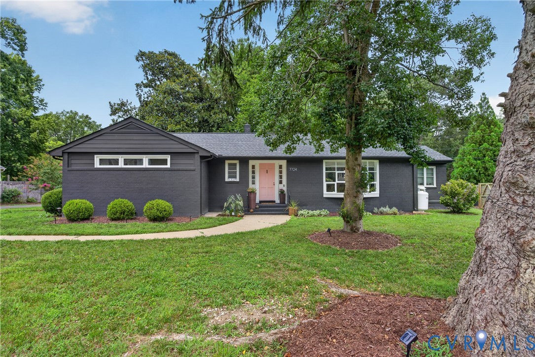 7724 Turf Ln