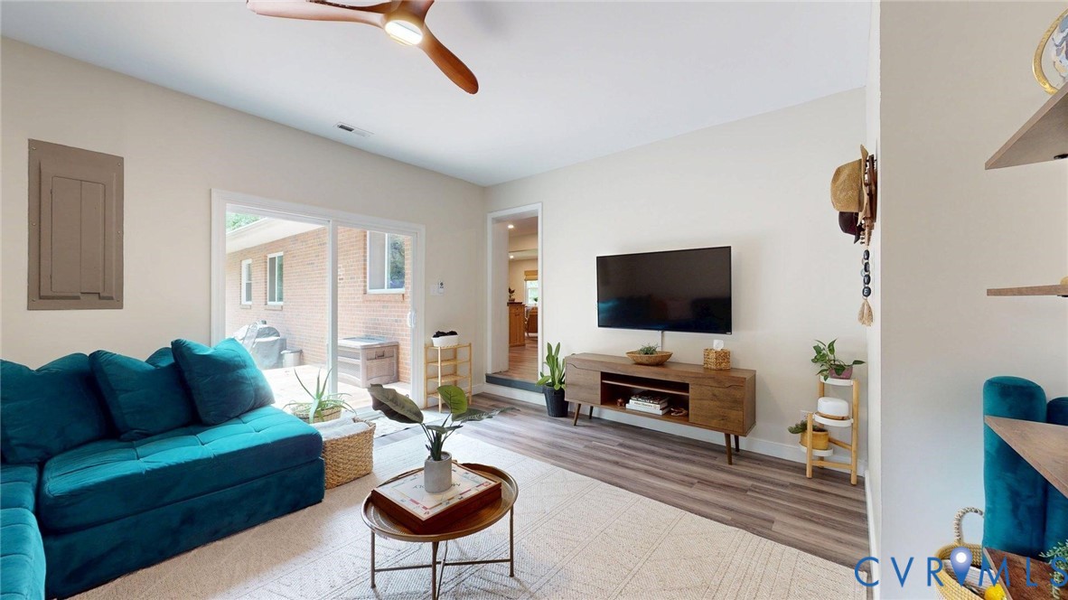 1109 Pierpont Rd