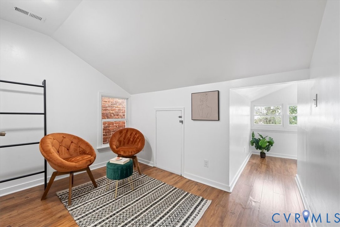 823 Chimborazo Blvd
