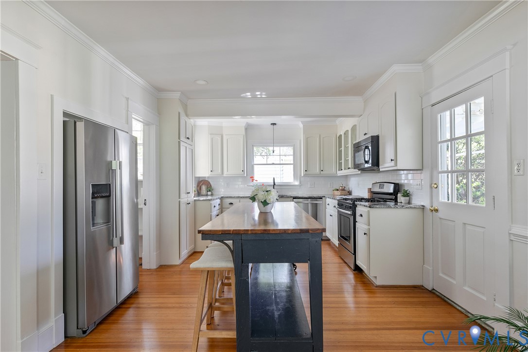 1408 Cedar Ln