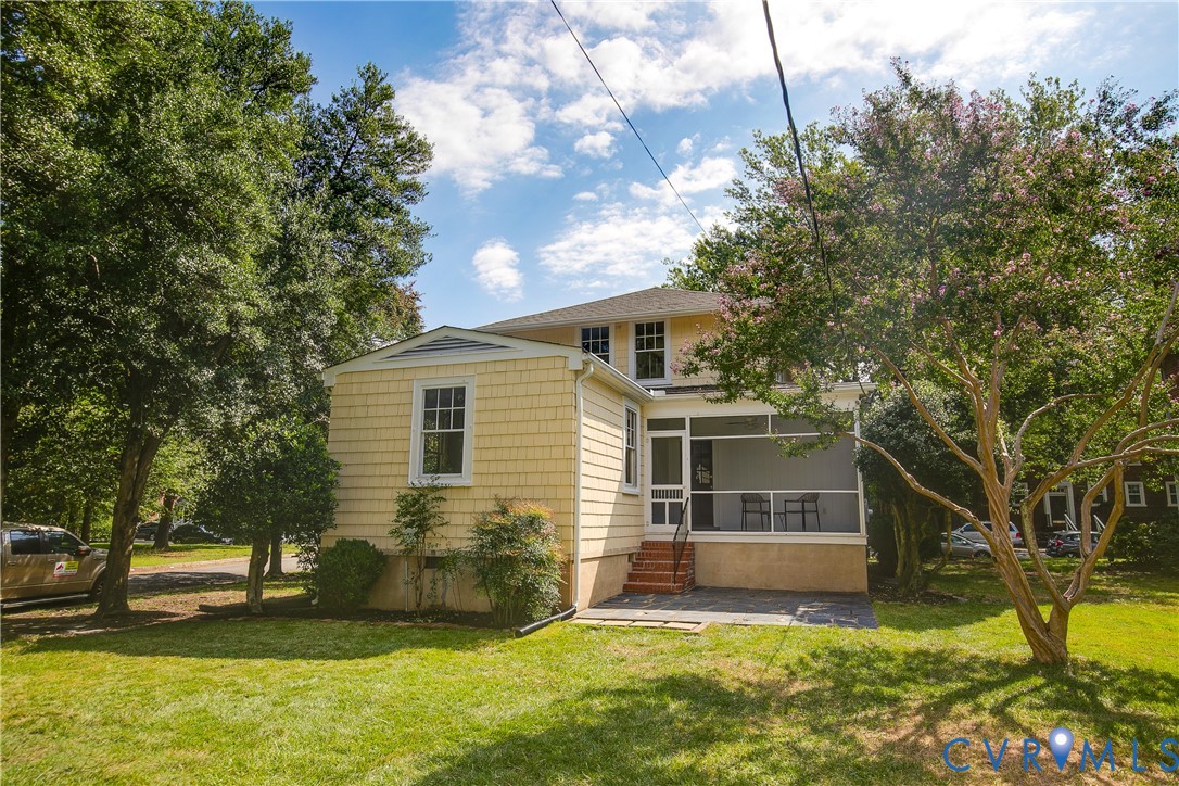 1408 Cedar Ln
