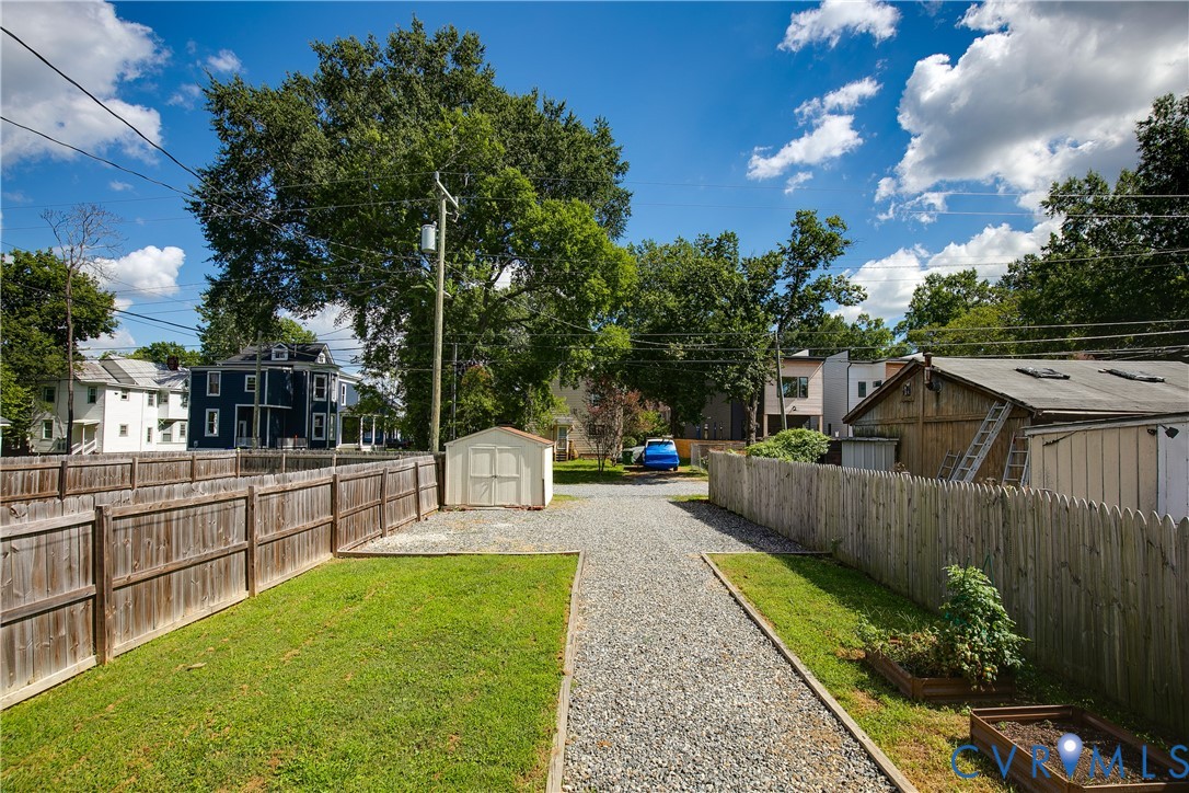 2207 2nd Ave