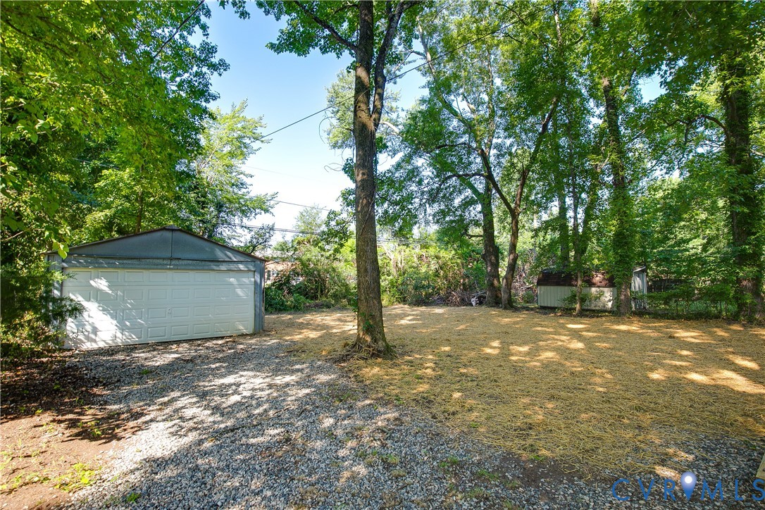 5943 Wainwright Dr