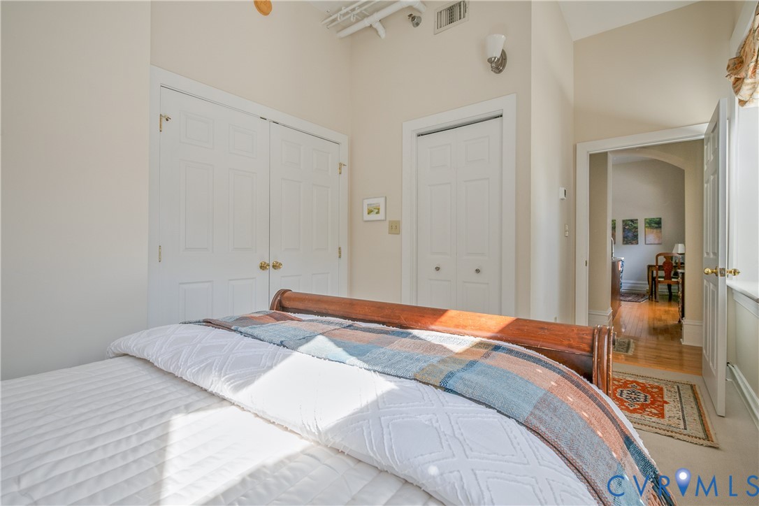 212 W Franklin St Unit#U204