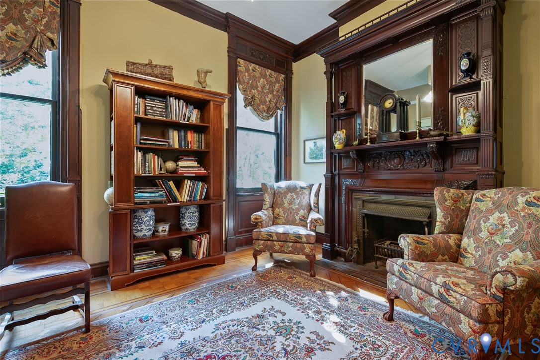 212 W Franklin St Unit#U204