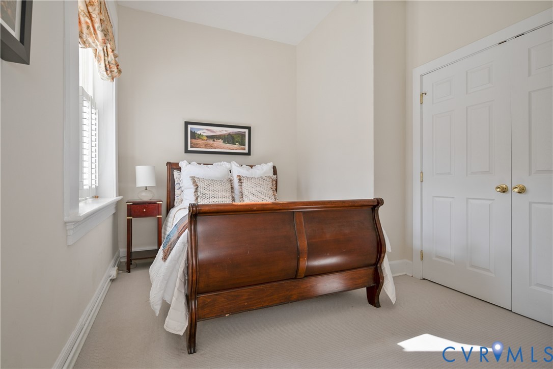 212 W Franklin St Unit#U204