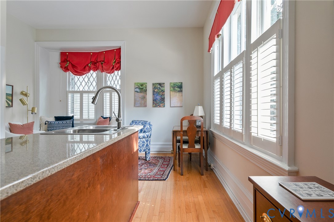 212 W Franklin St Unit#U204