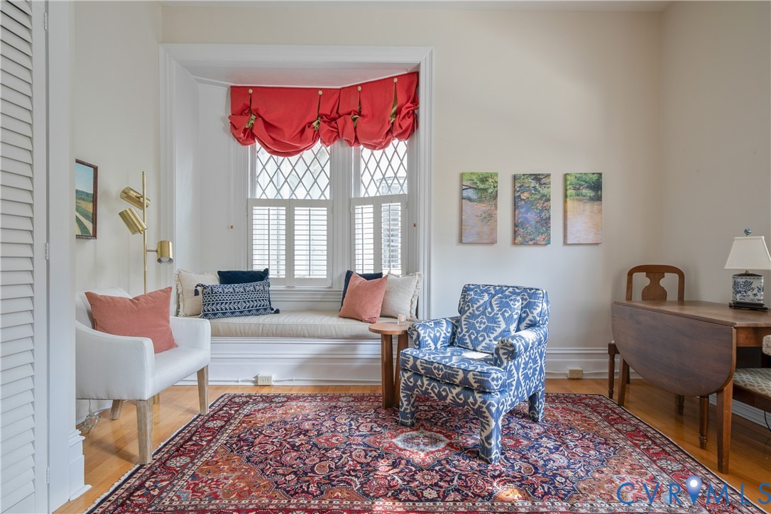 212 W Franklin St Unit#U204