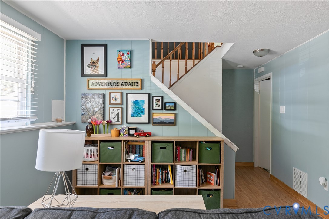 1725 Mountain Pine Blvd