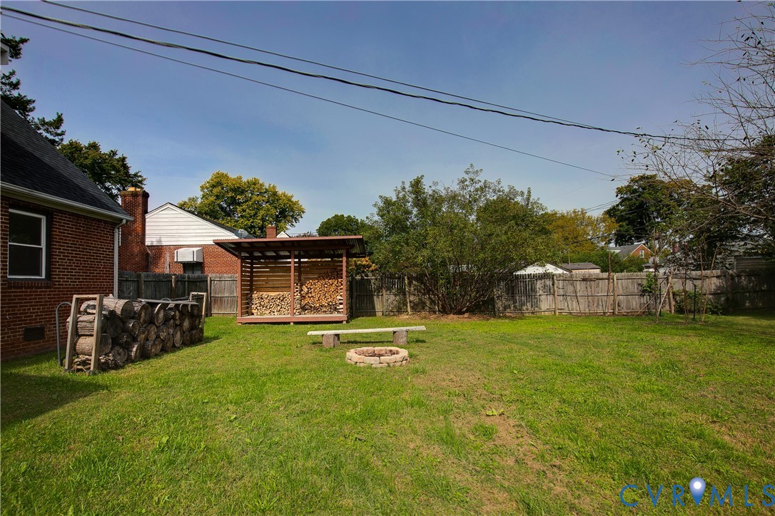 1355 Evergreen Ave