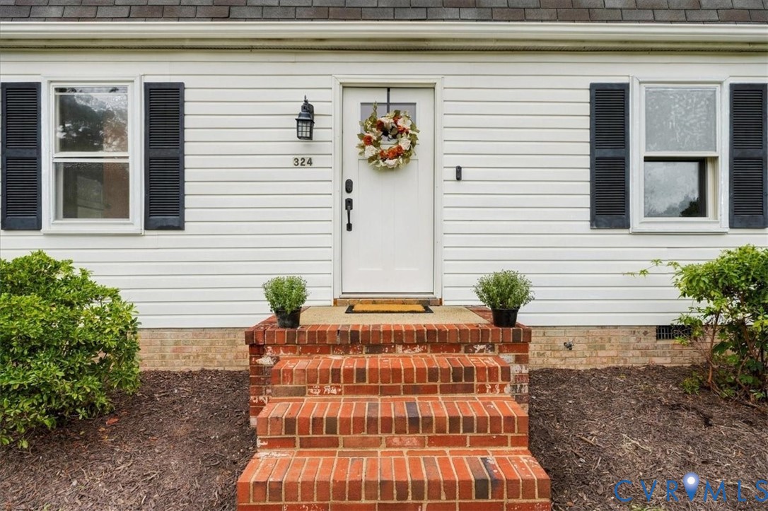 324 Flicker Dr