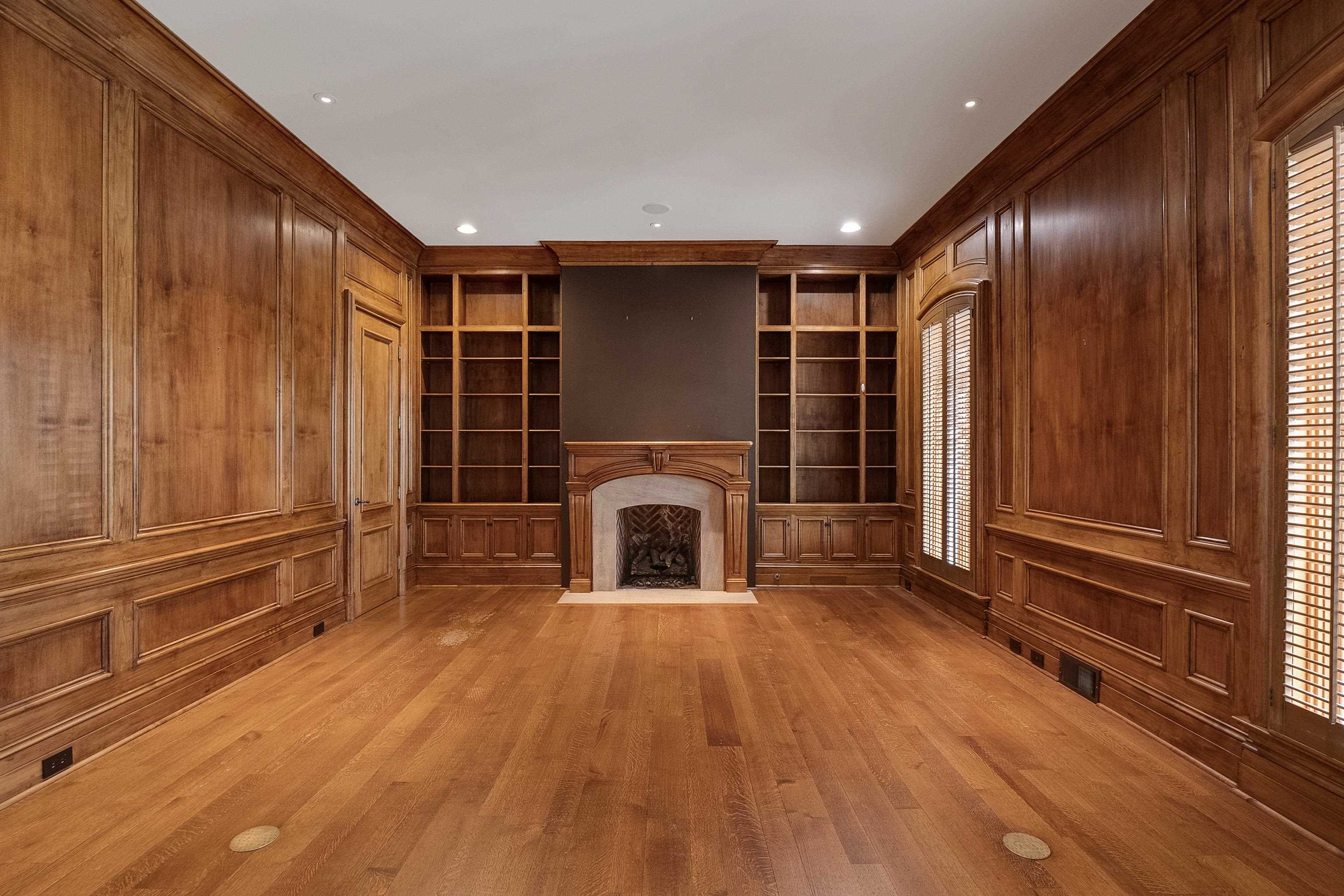 154 CLOISTER GREEN CV