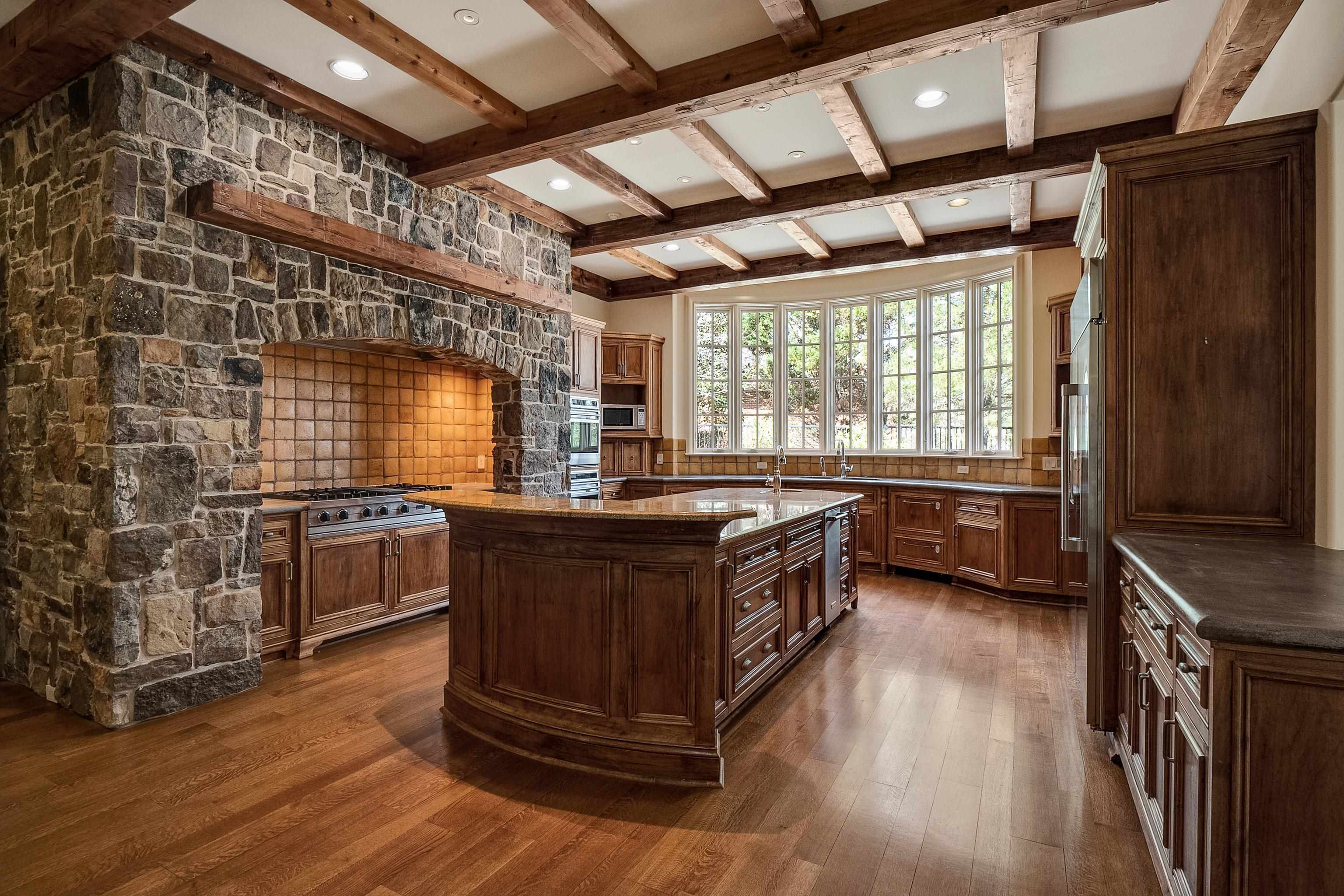 154 CLOISTER GREEN CV