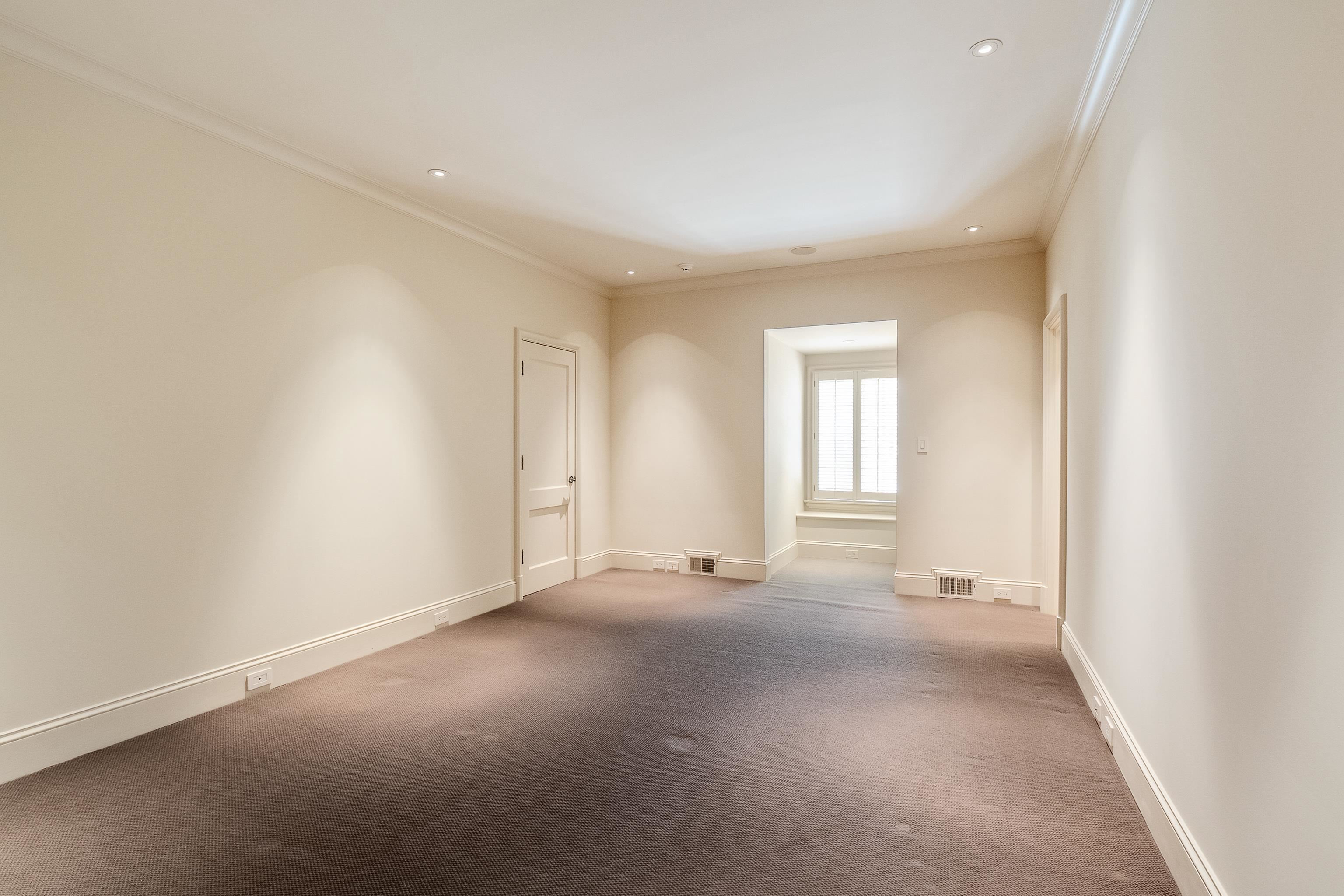 154 CLOISTER GREEN CV