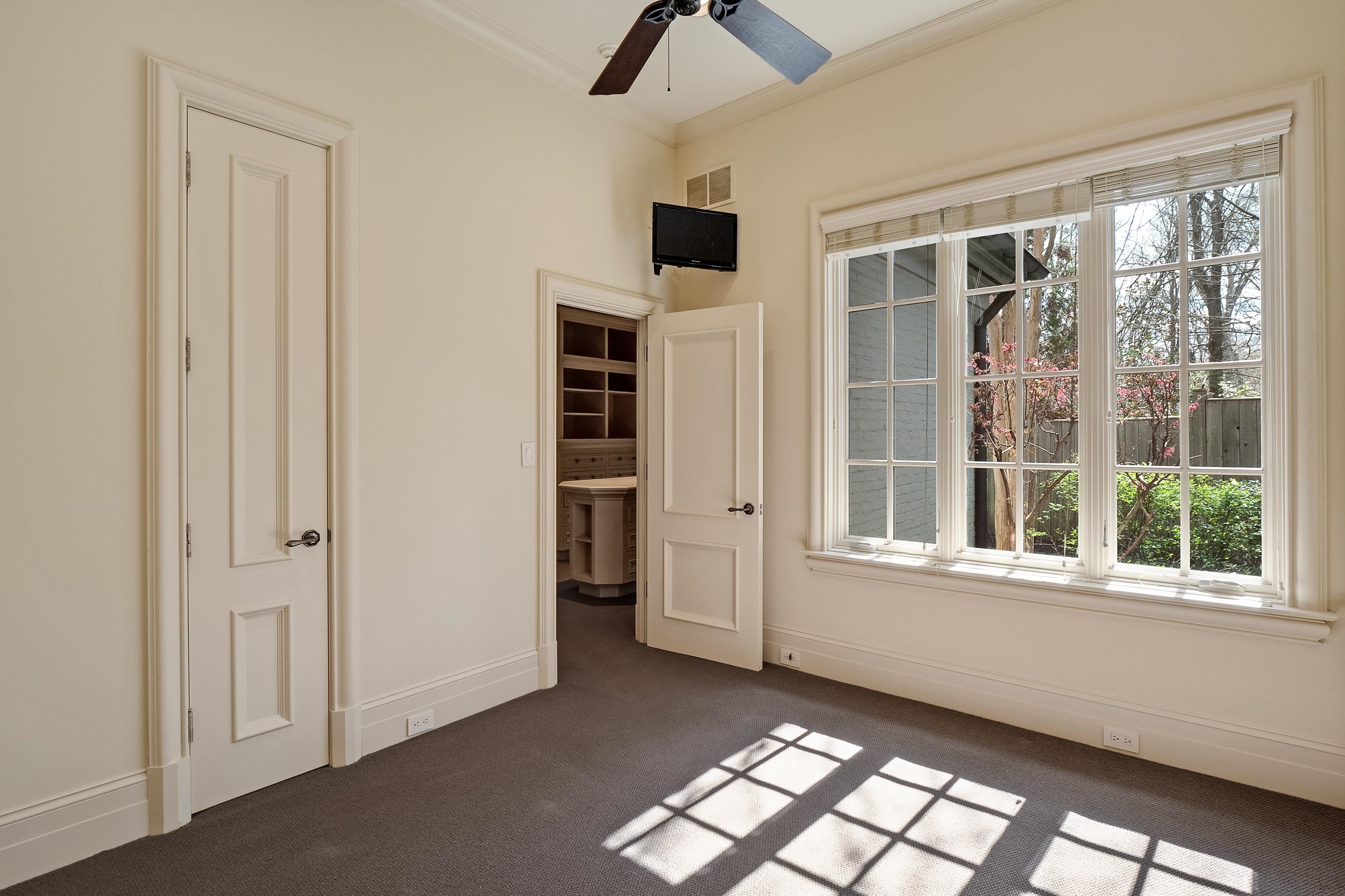154 CLOISTER GREEN CV