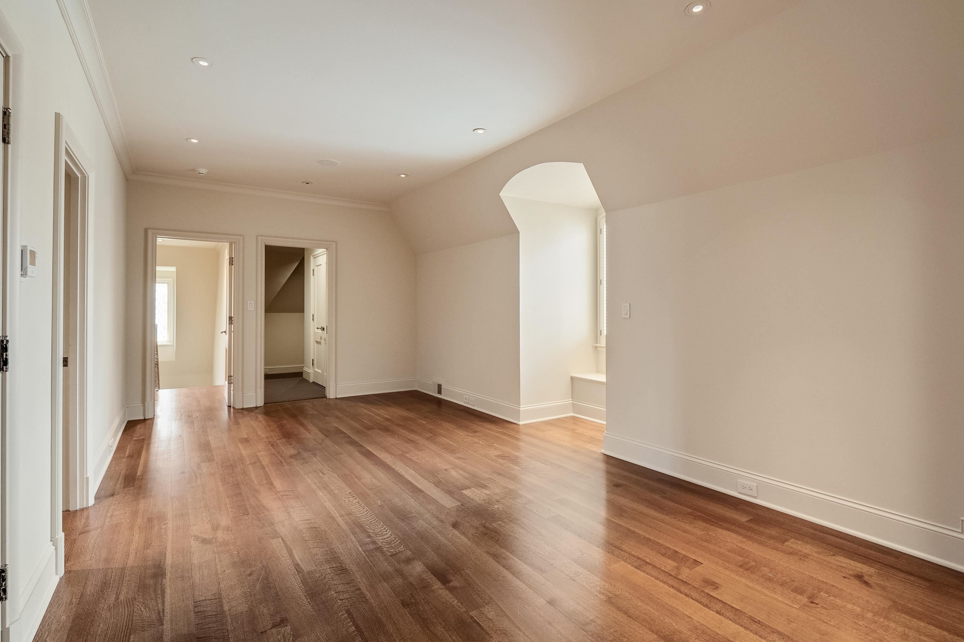 154 CLOISTER GREEN CV