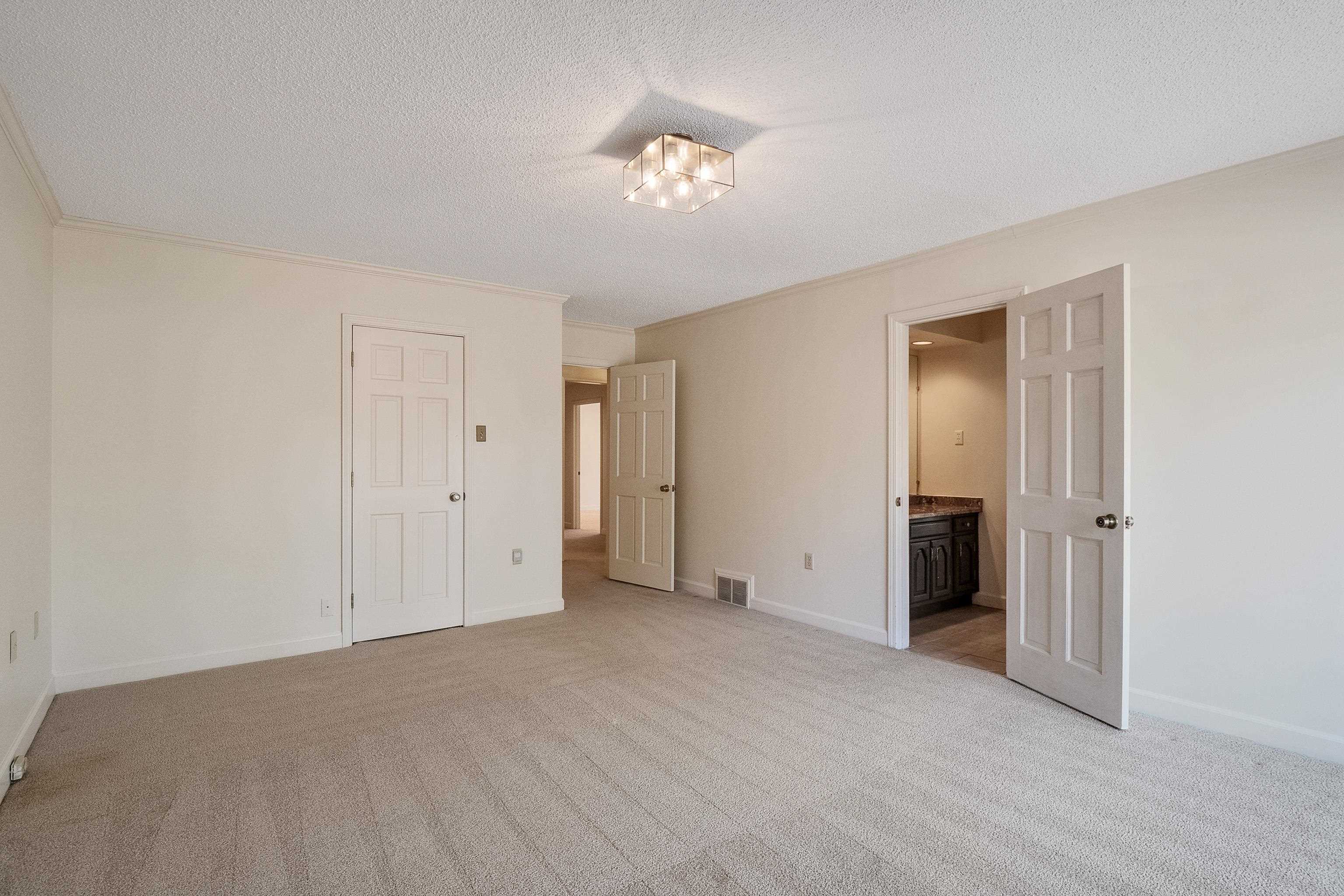 6711 WILD BERRY LN