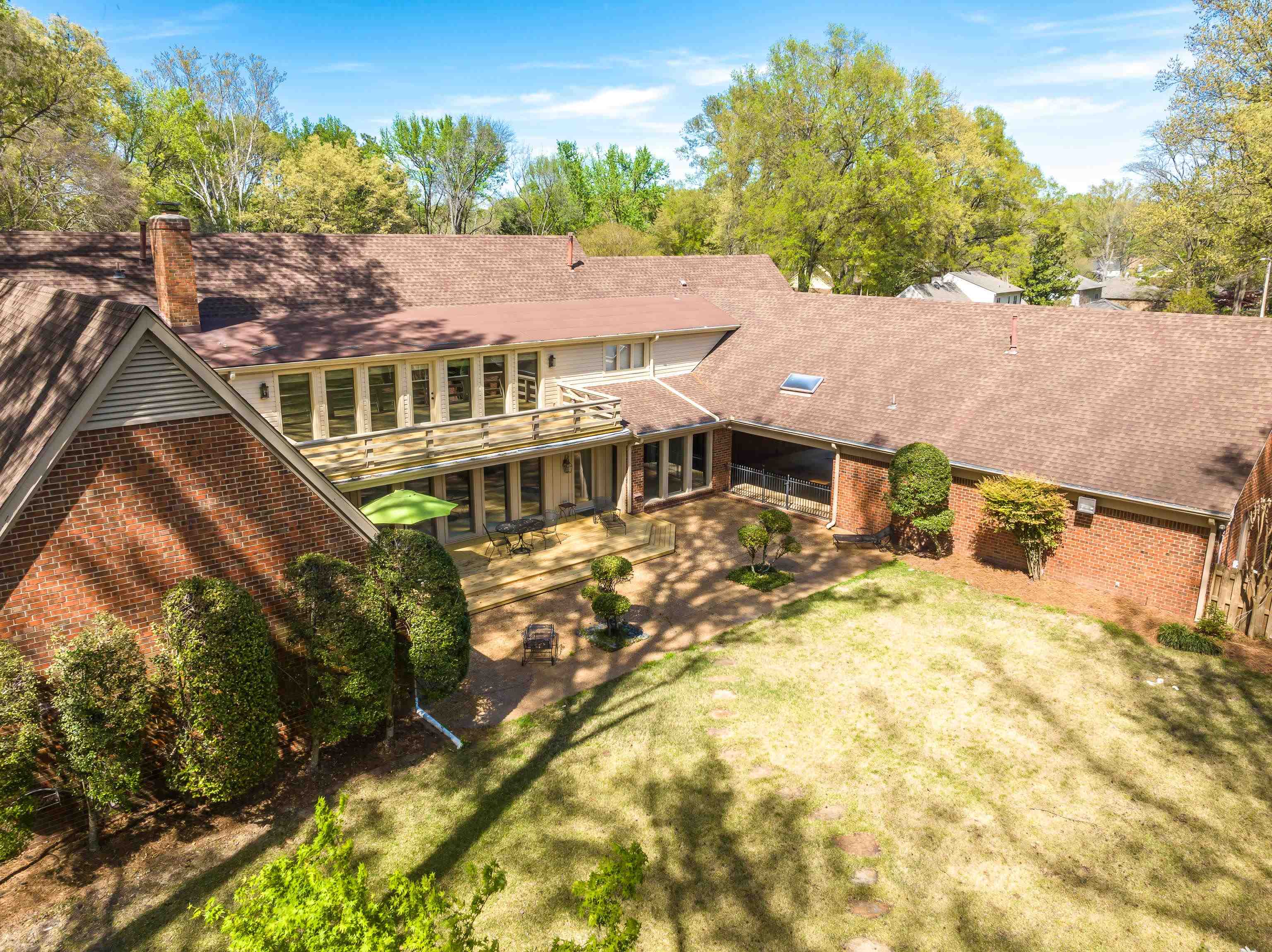 6711 WILD BERRY LN