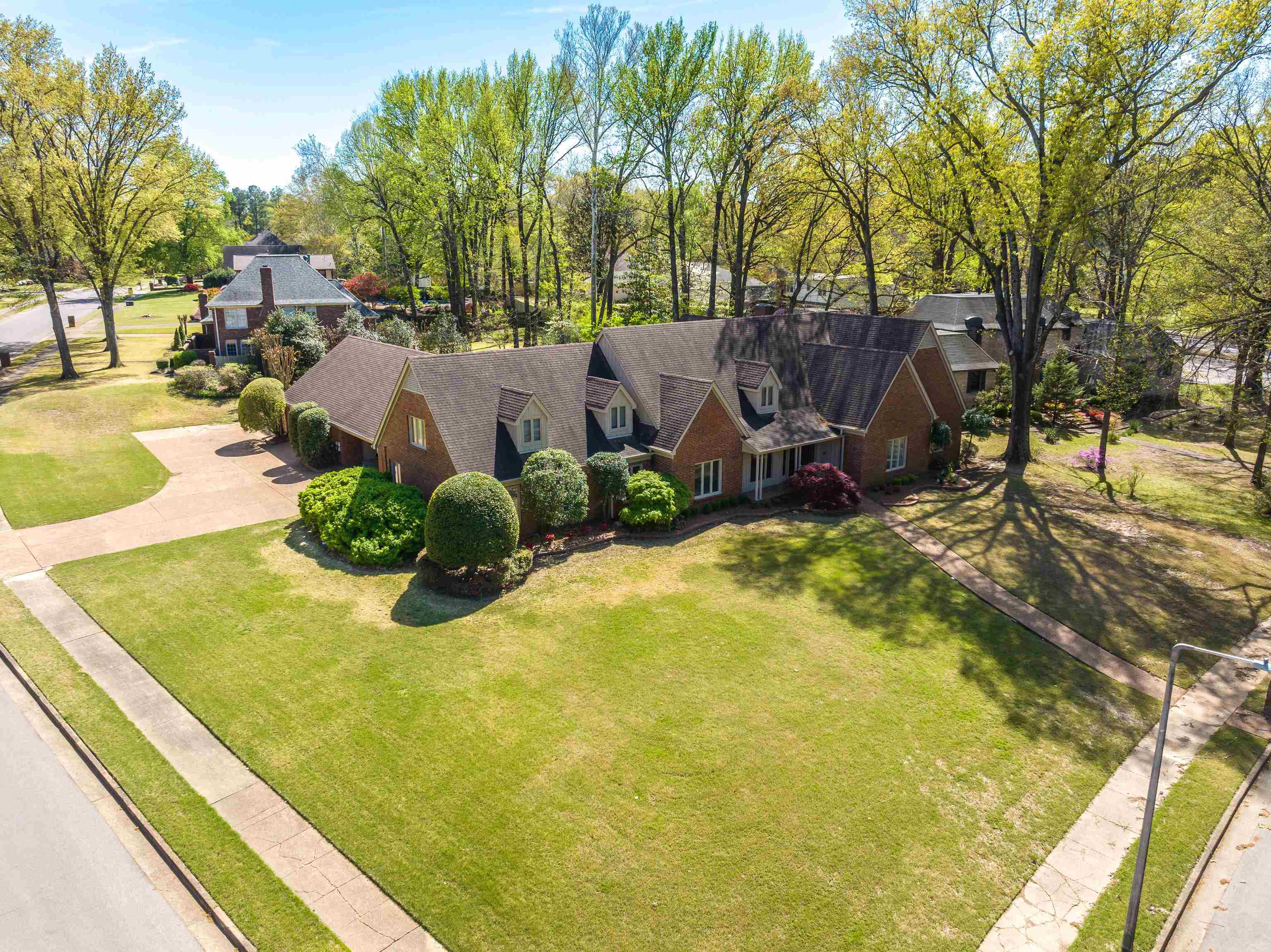 6711 WILD BERRY LN