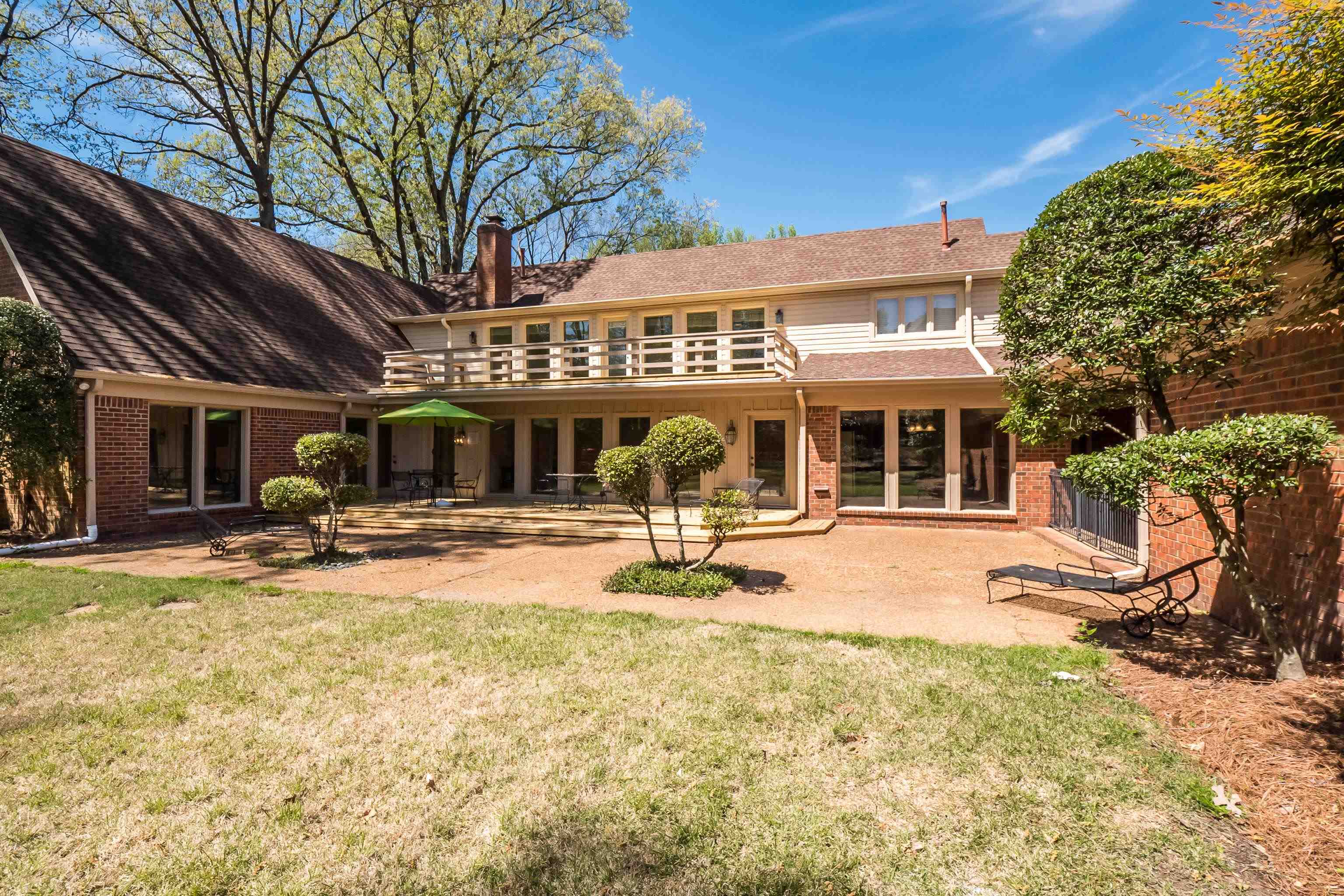 6711 WILD BERRY LN
