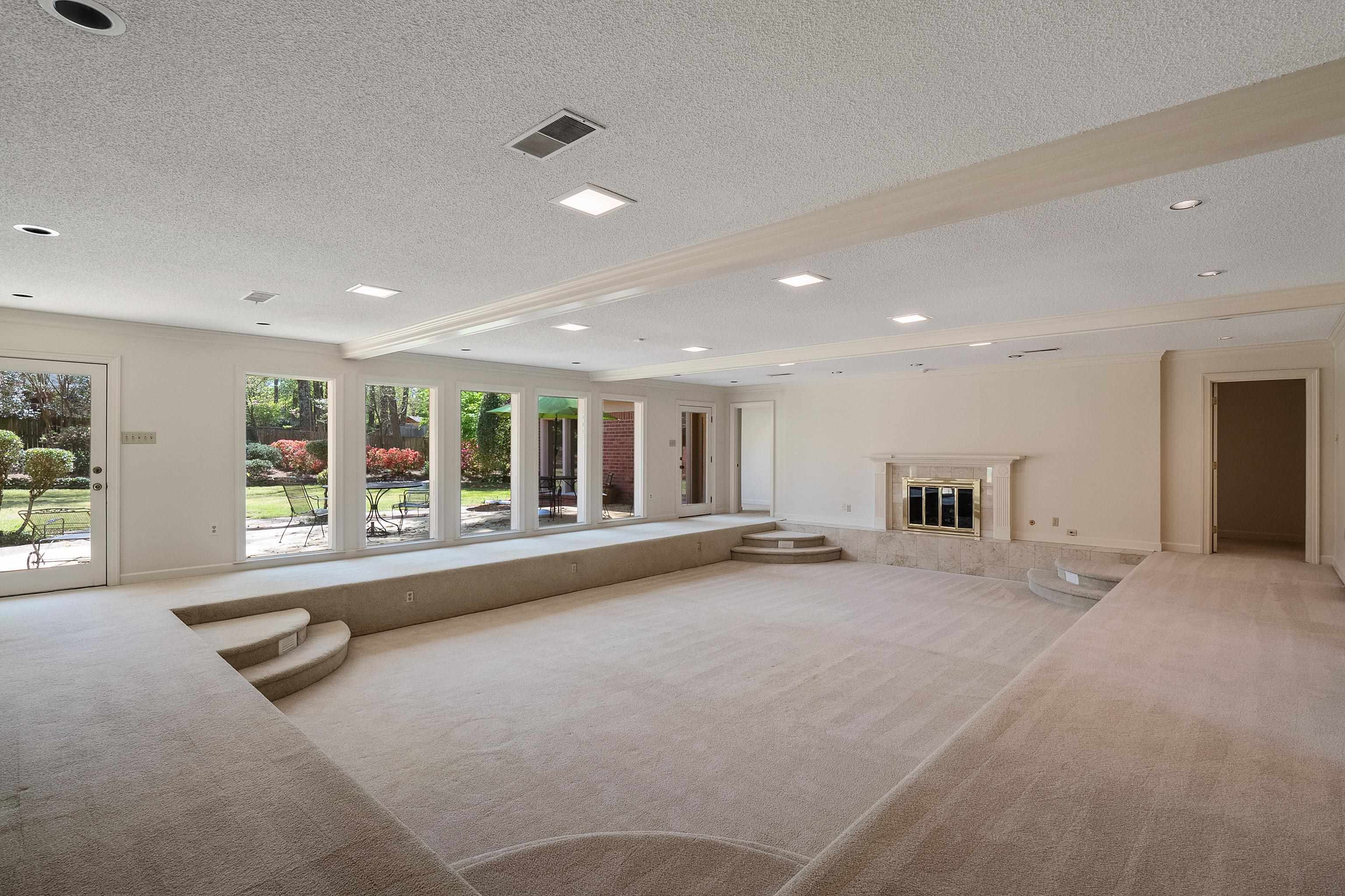 6711 WILD BERRY LN