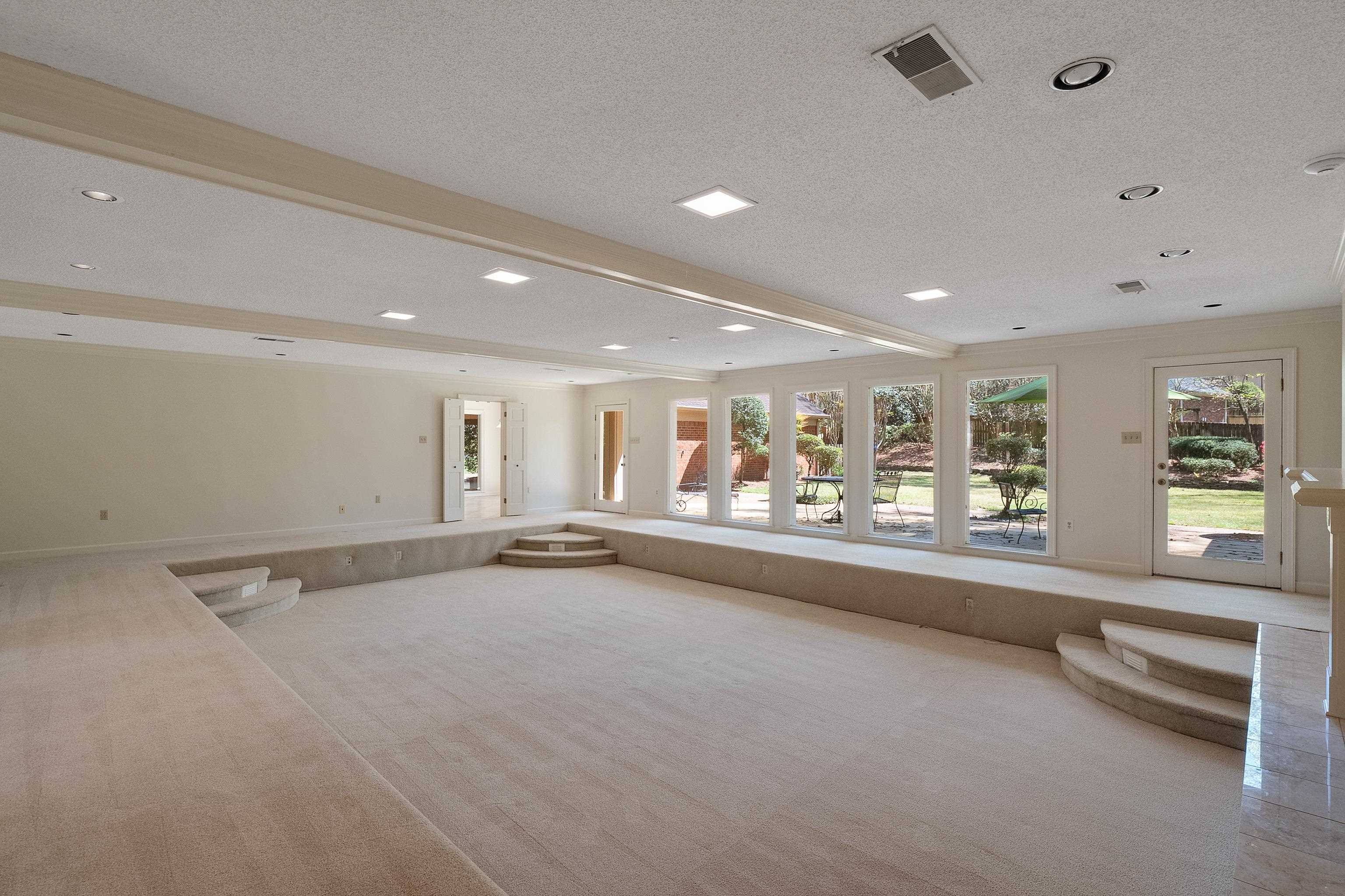 6711 WILD BERRY LN