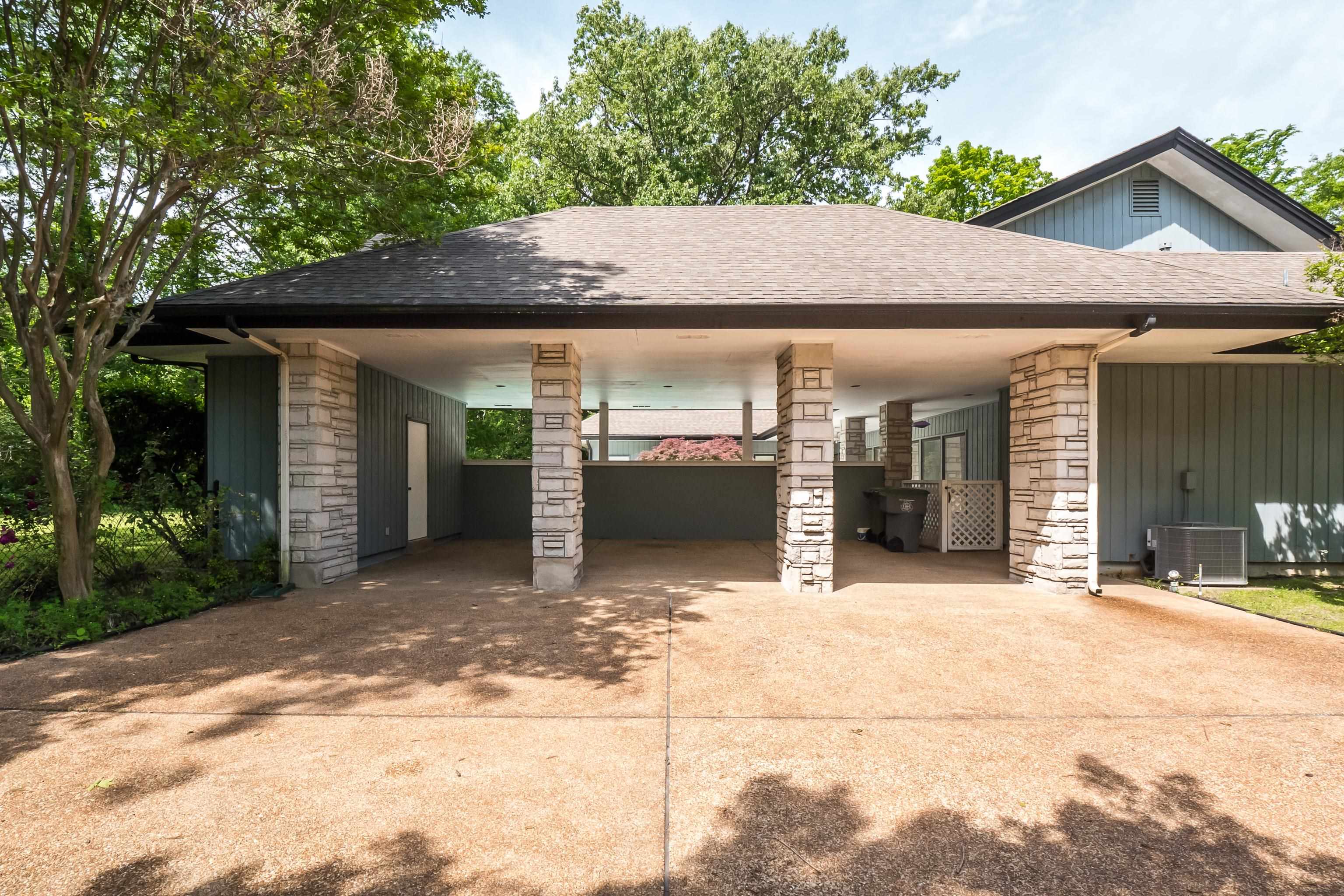5909 REDFEARN DR