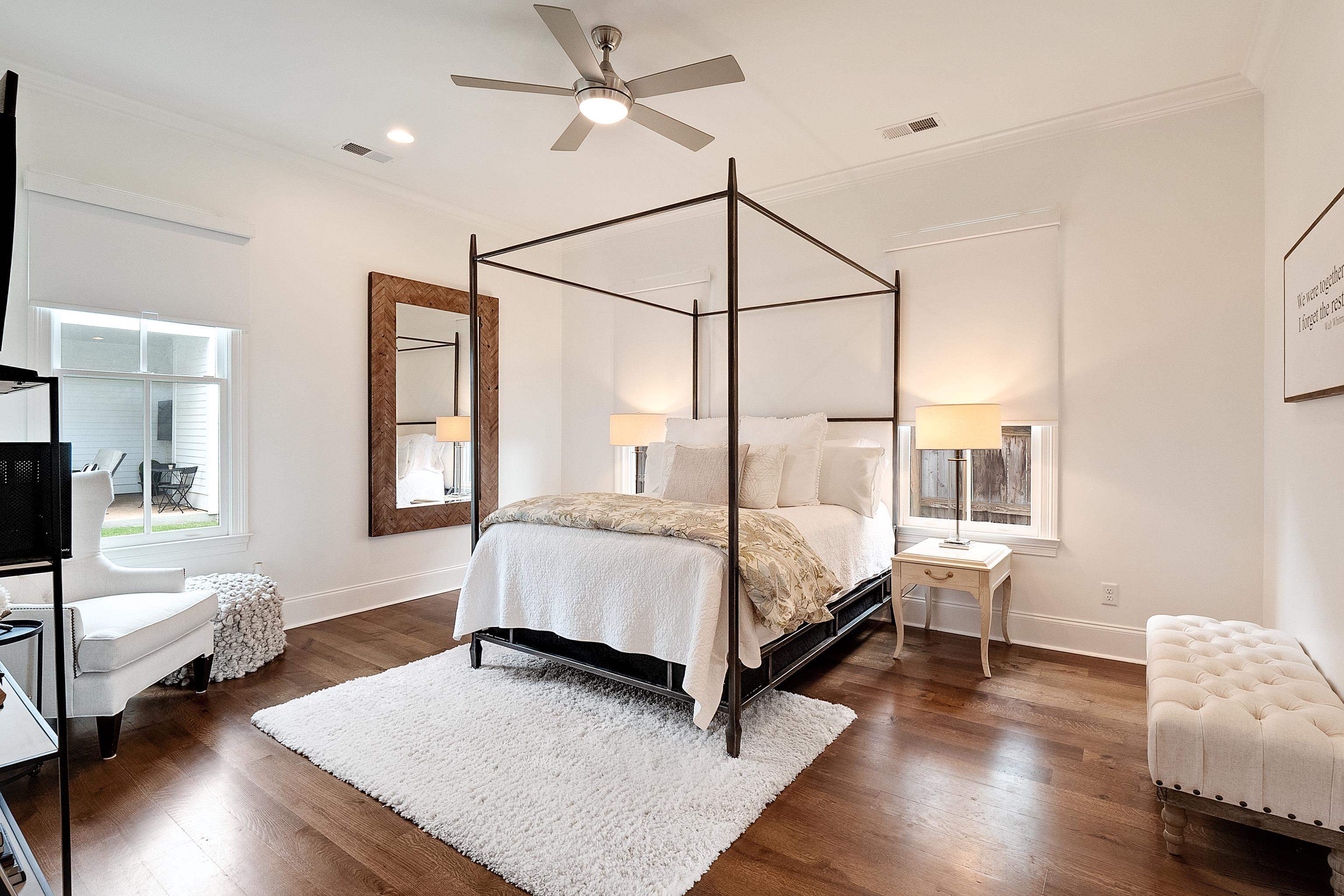 6590 CORINNE OAK CV