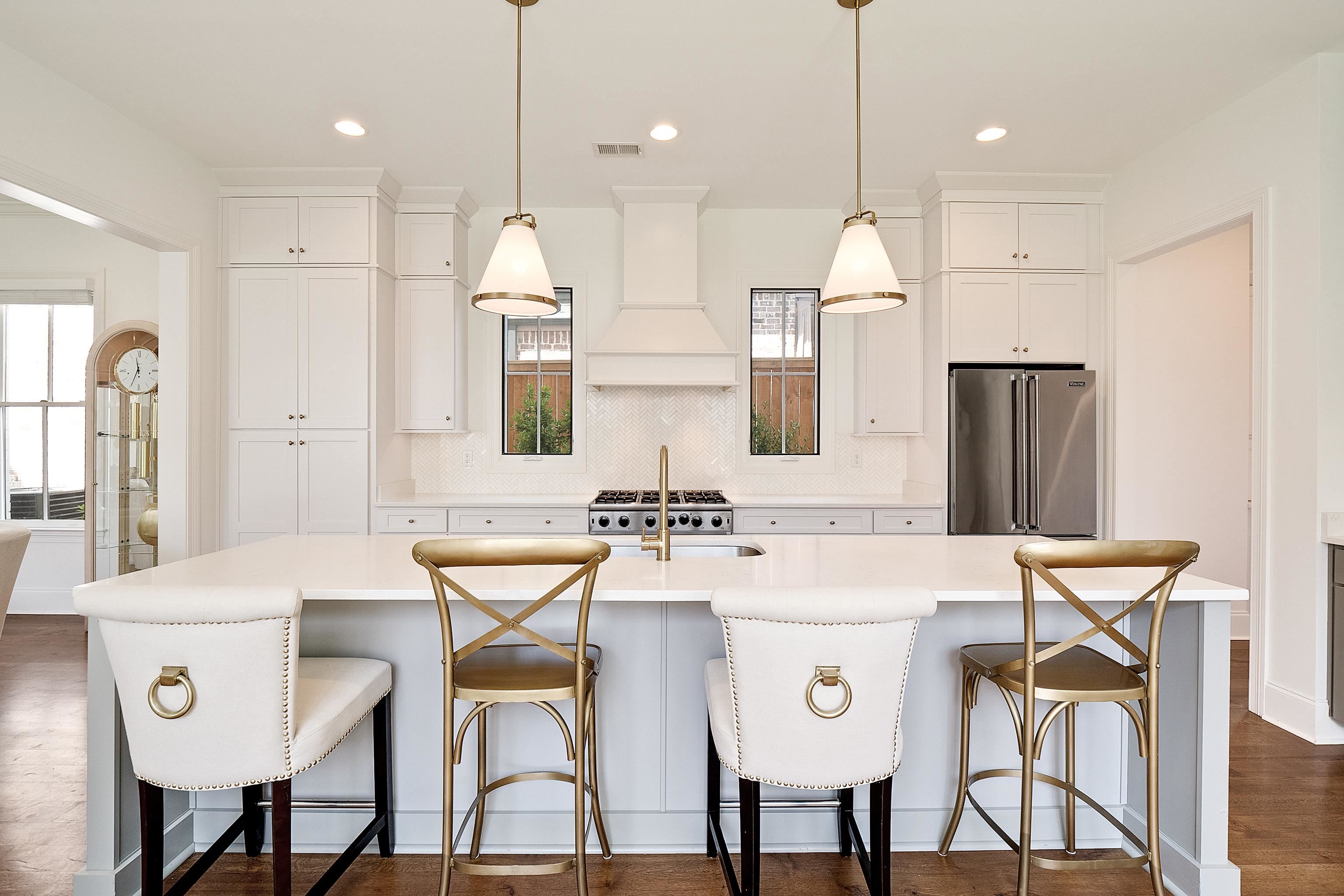 6590 CORINNE OAK CV