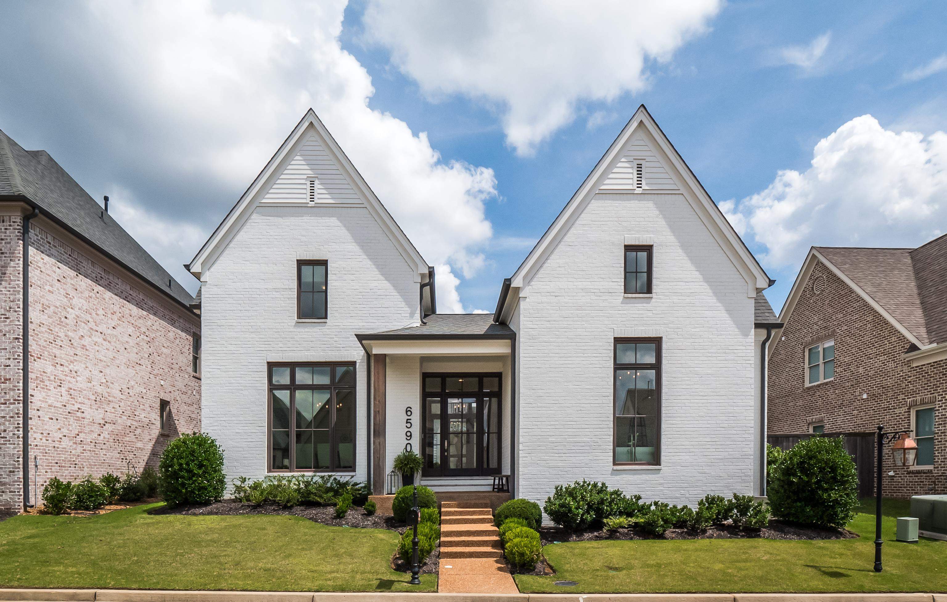 6590 CORINNE OAK CV