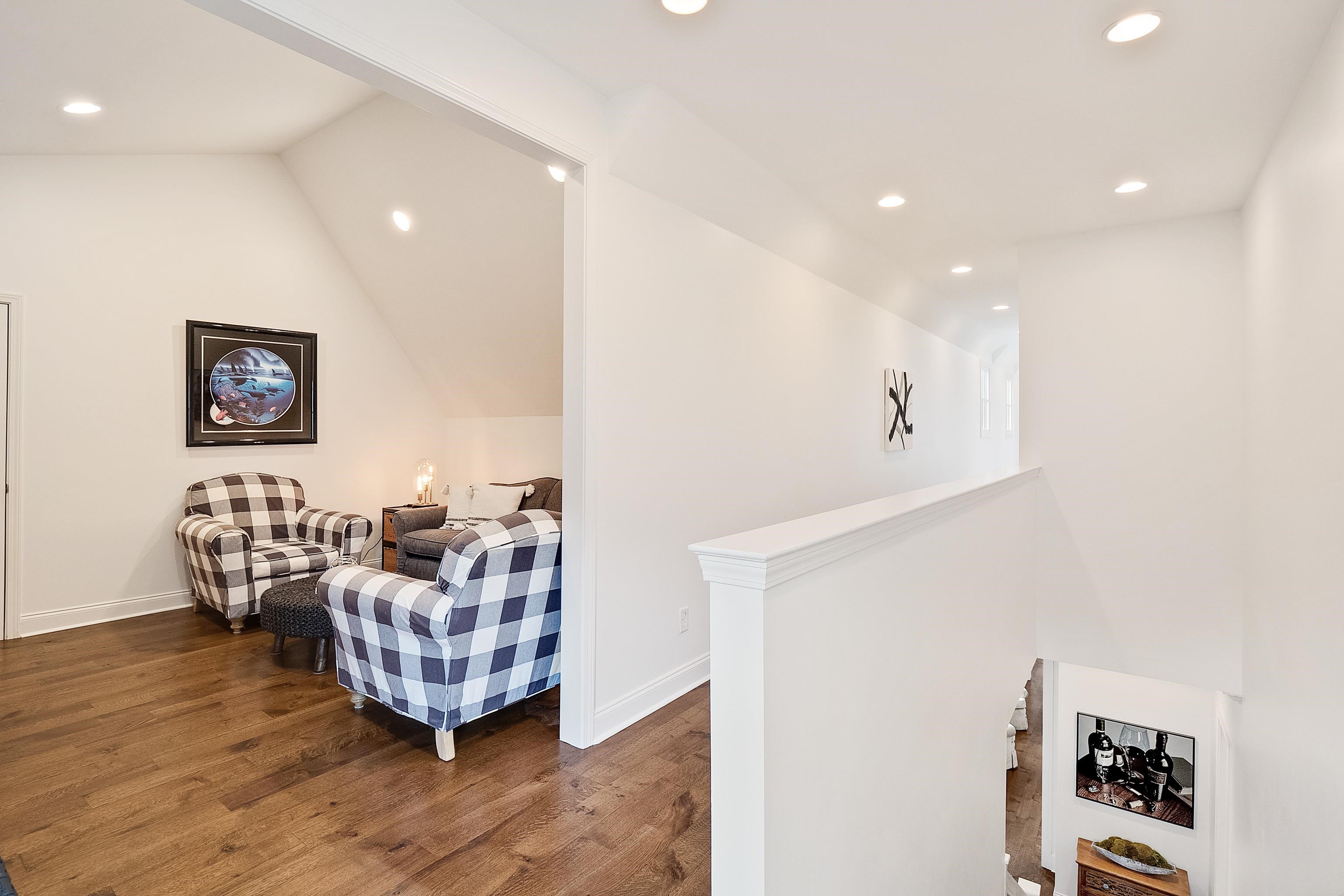 6590 CORINNE OAK CV