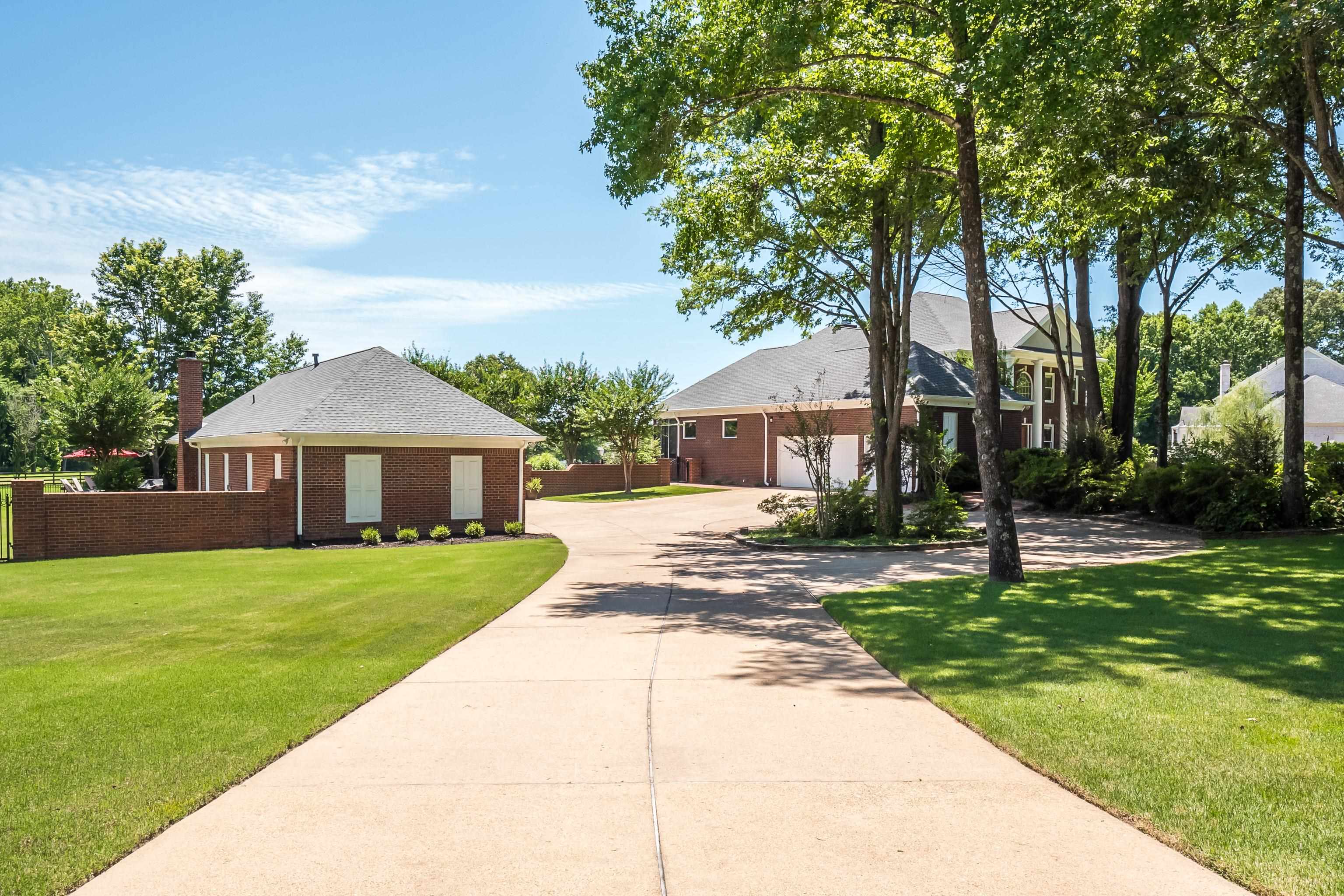 11625 SPRING MANOR LN