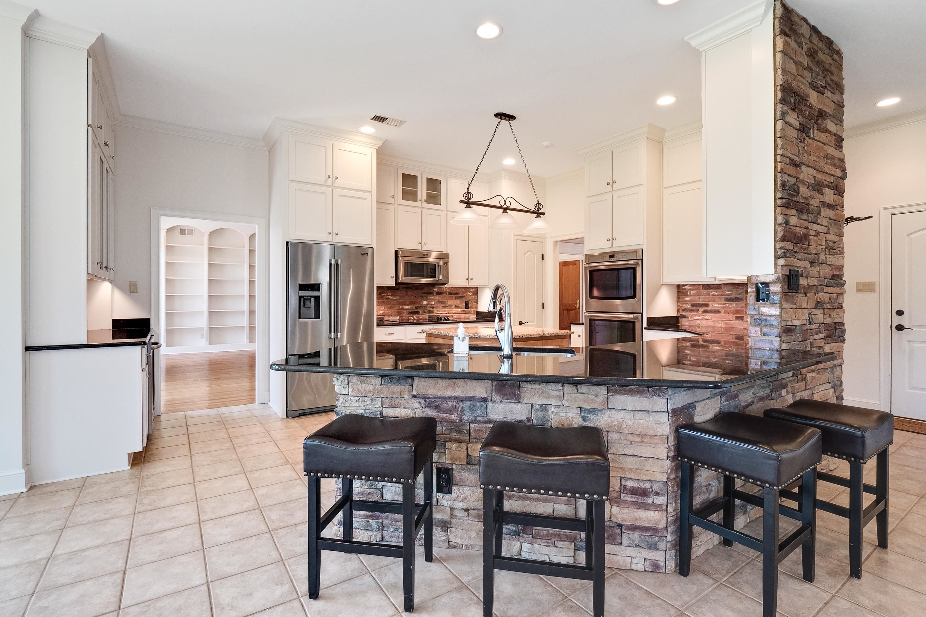 11625 SPRING MANOR LN
