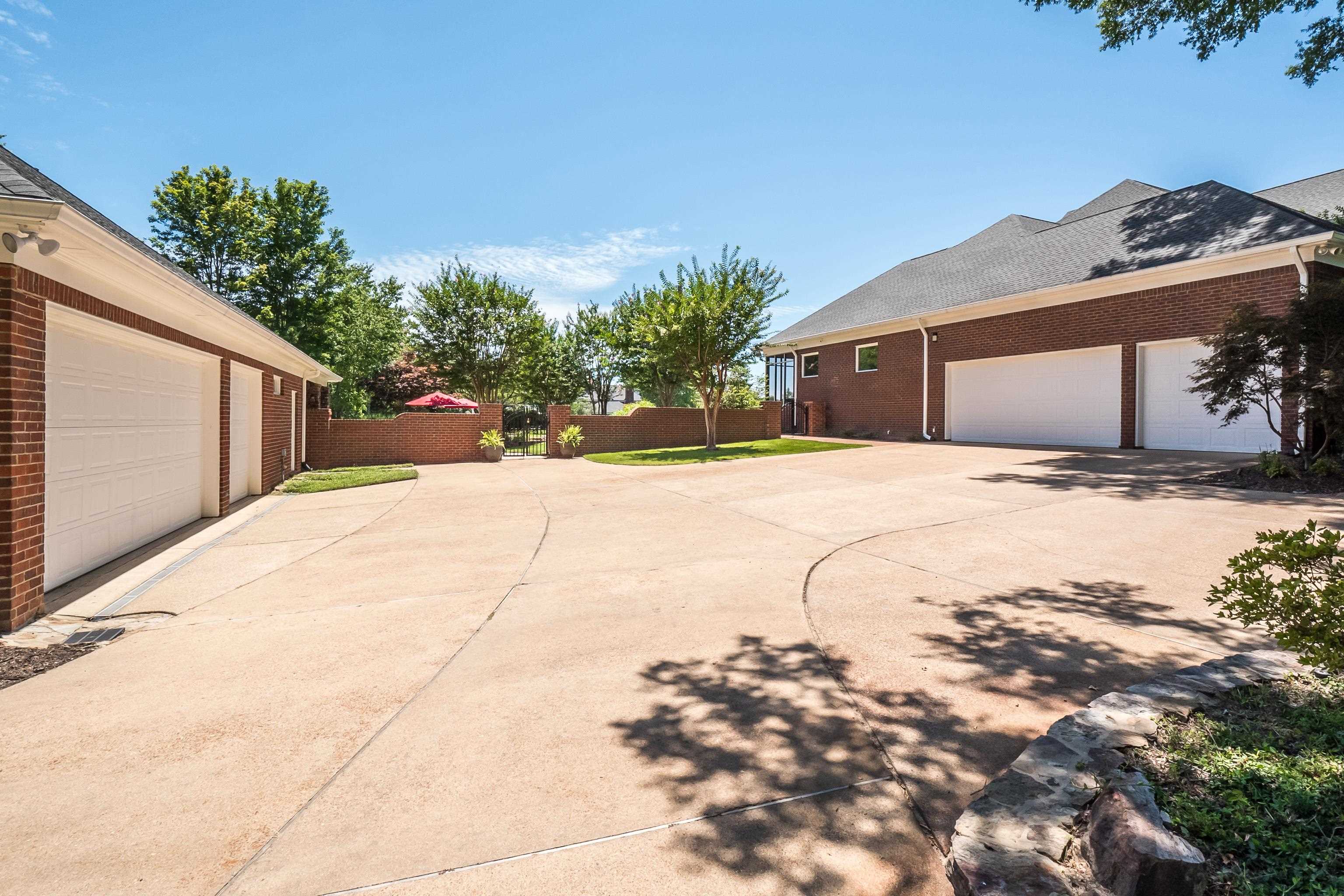11625 SPRING MANOR LN