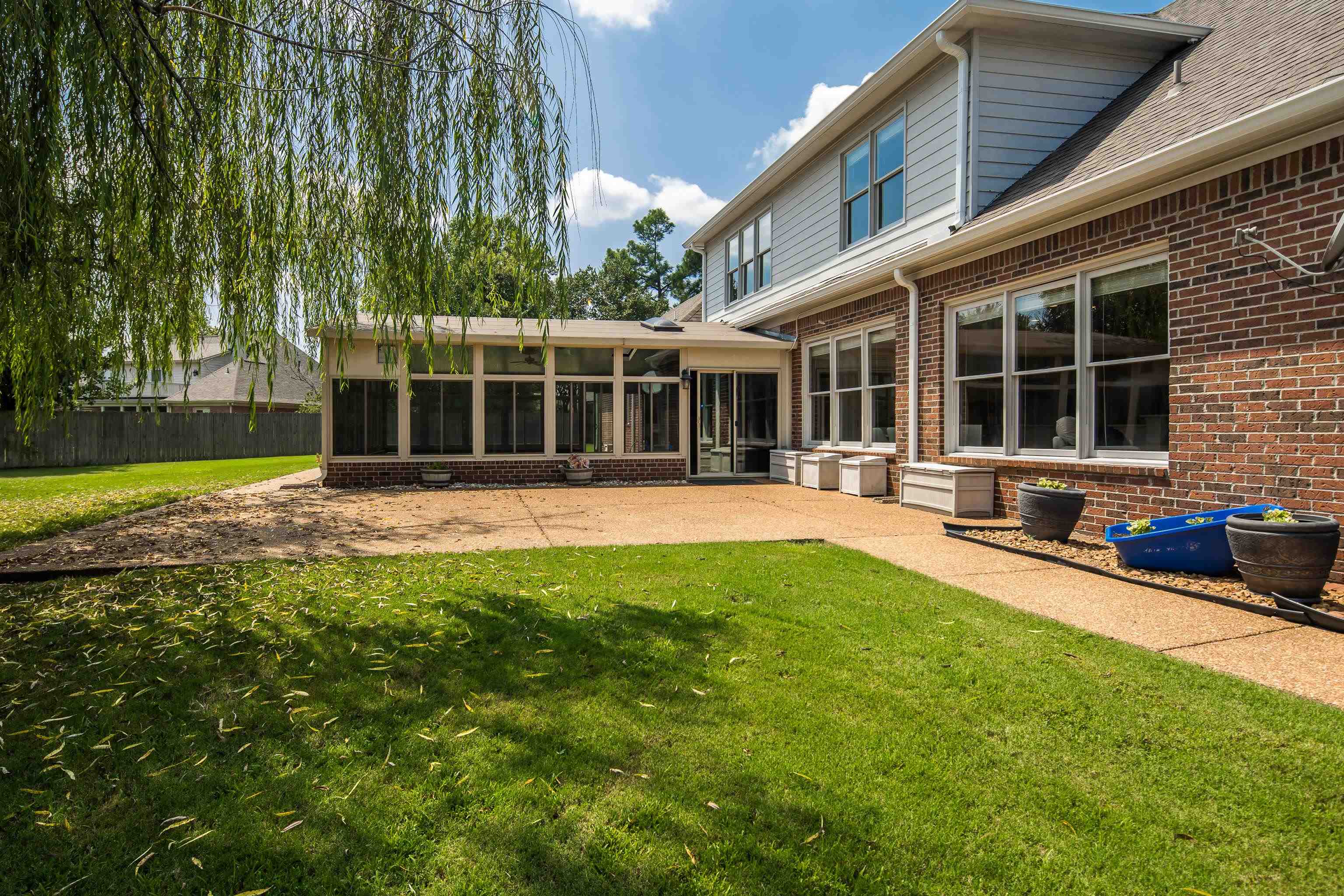 9355 GRESHAM CV